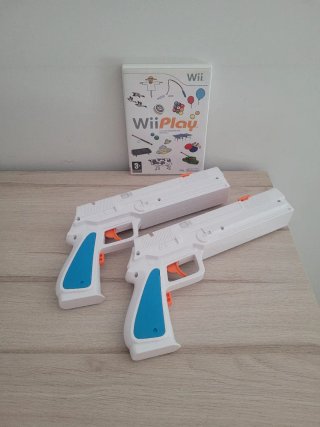 Pack Wii Play + 2 Pistolas Wii