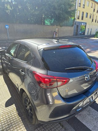 Mazda 2 2021