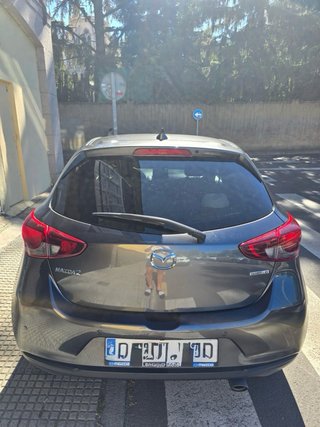 Mazda 2 2021