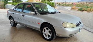 Ford Mondeo 2000