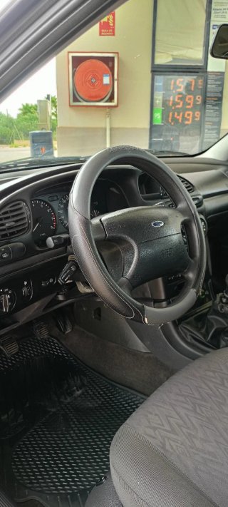 Ford Mondeo 2000