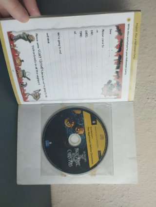 Libro inglés Pesadilla antes de Navidad y CD