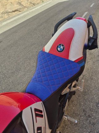 BMW R 1200 K Naked Negra y Blanca
