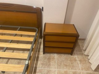 Cómoda de madera con 3 cajones