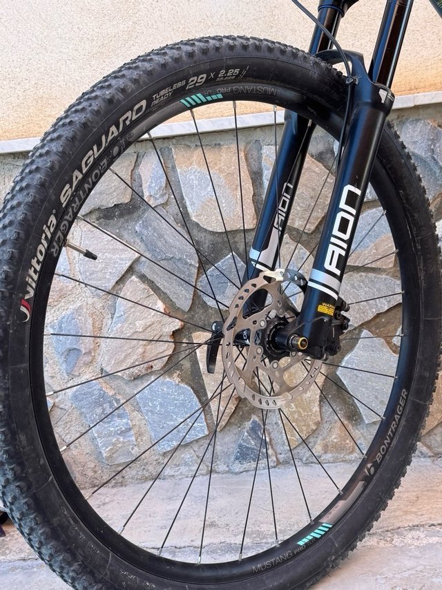 Cube Reaction - Bicicleta carbono