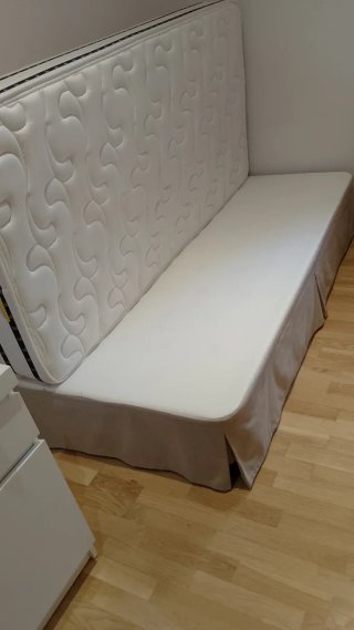 Base tapizada 182x89cm alta calidad y patas madera