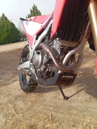 Honda CRF 300 L 2024 Roja y Blanca
