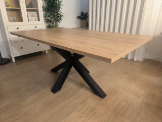 Mesa de comedor madera y metal