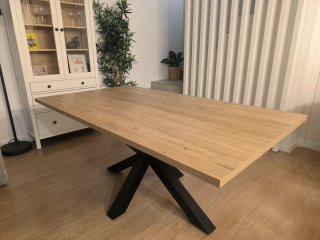 Mesa de comedor madera y metal