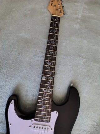 Guitarra Stratocaster Zurda Daytona Negra