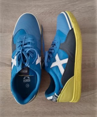 (38) Zapatillas Munich