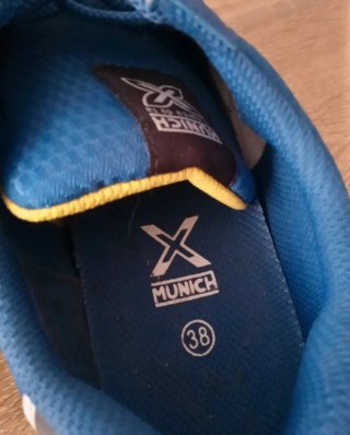(38) Zapatillas Munich