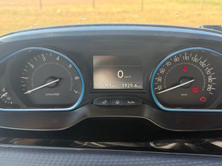 Peugeot 2008 1.2 Puretech 110 Allure (2016)