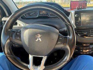 Peugeot 2008 1.2 Puretech 110 Allure (2016)