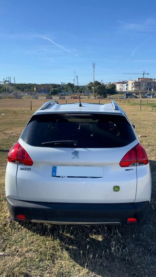 Peugeot 2008 1.2 Puretech 110 Allure (2016)