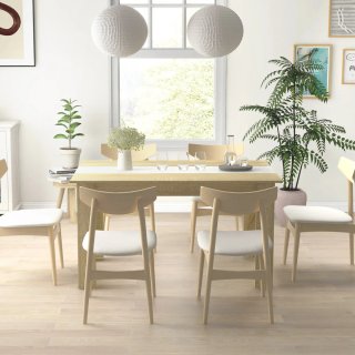 Mesa de comedor de madera