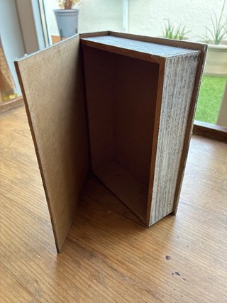 Scatola decorativa in stile libro antico
