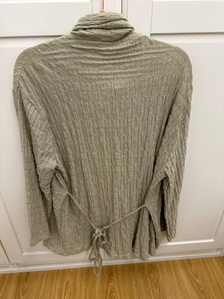 Kimono Zara verde oliva con cinturón Talla XS-S