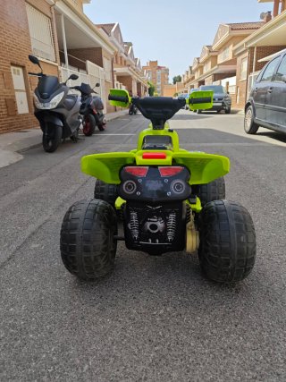 Quad eléctrico infantil verde