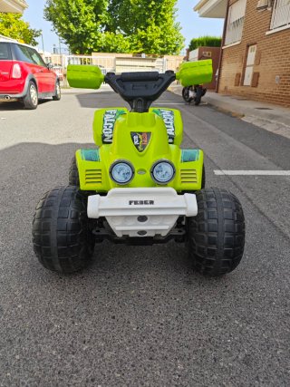 Quad eléctrico infantil verde