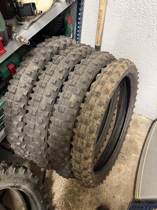 Neumáticos Enduro Regalo