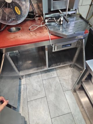 Mesa de trabajo industrial acero inoxidable