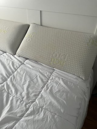 Dormitorio matrimonio REGALO almohadas y nórdico