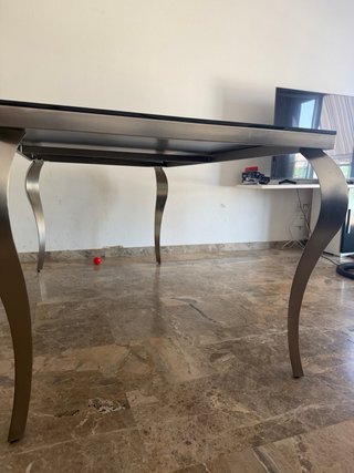 Mesa comedor cristal negro y metal