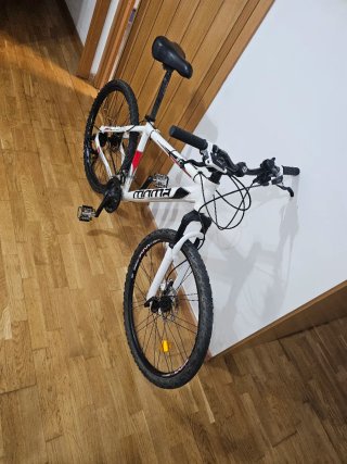 Bicicleta Rhin 26 Aluminio Frenos Hidráulicos