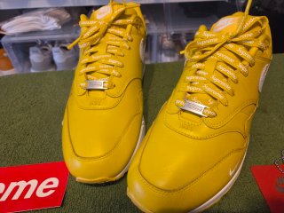 Nike Air Max 1 x Supreme Amarillo