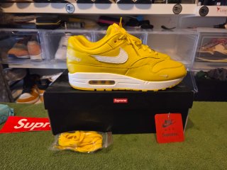 Nike Air Max 1 x Supreme Amarillo