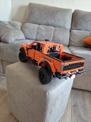 Camioneta Ford Raptor tipo Lego Naranja