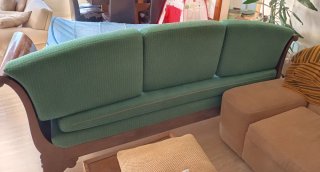 Diván de madera