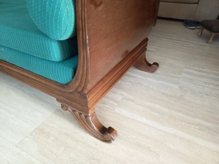 Diván de madera
