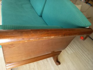 Diván de madera