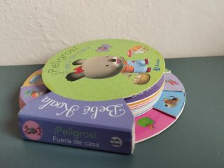Mini libro Bebé Koala ¡Peligros! Fuera de casa