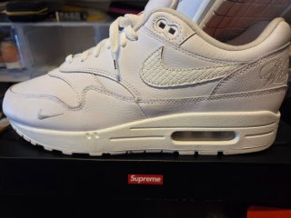 Nike Air Max 1 x Supreme Blanco