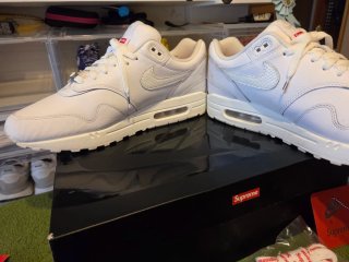 Nike Air Max 1 x Supreme Blanco