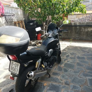 Suzuki inazuma 750 cc moto