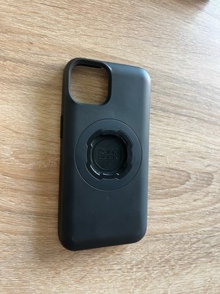 Funda Quad Lock MagSafe iPhone 13 Negra