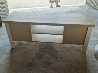 Mesa TV y mesa centro salón gratuita