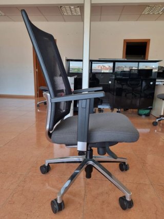 Cuatro Sillas de oficina ergonómica de tela (x4)