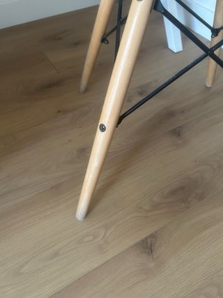 Silla estilo nórdico madera y plástico