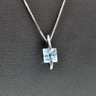 Cadena Veneciana Oro Blanco 18k + Colgante Azul