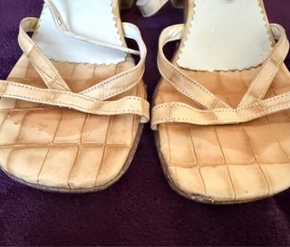 Sandalias Beige