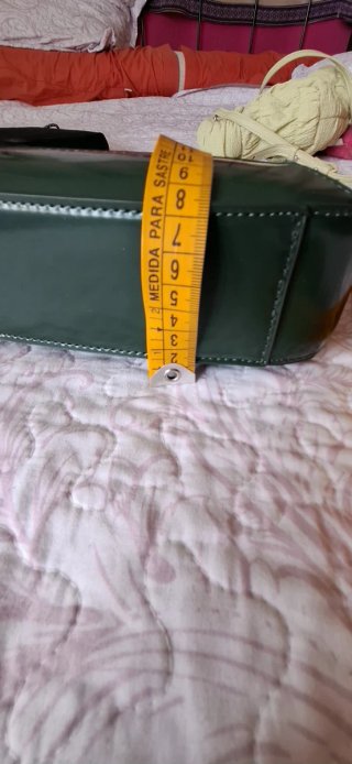 Bolso Zara rígido verde oscuro