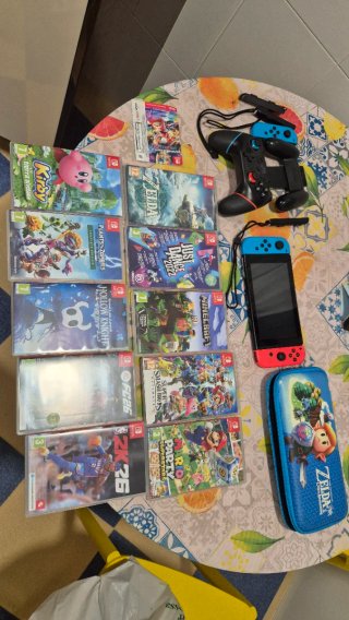 Nintendo Switch + 11 Juegos