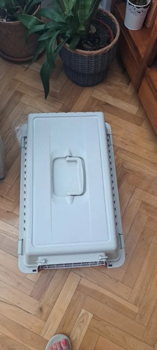 Transportín para mascotas casi nuevo