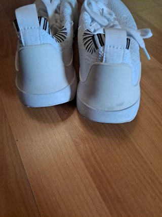 Zapatillas blancas elástico