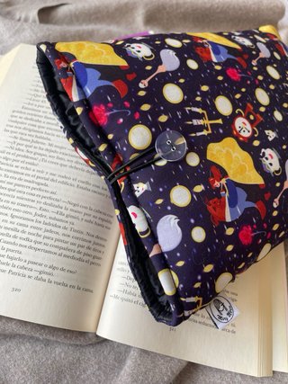 Funda literaria Bella & Bestia